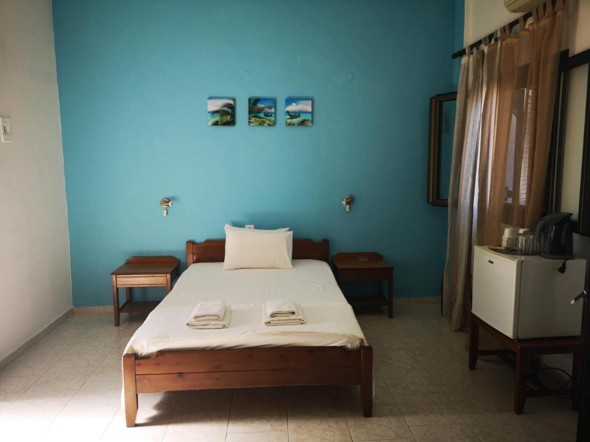 Hotel Orthi Ammos Frangokastello Esterno foto