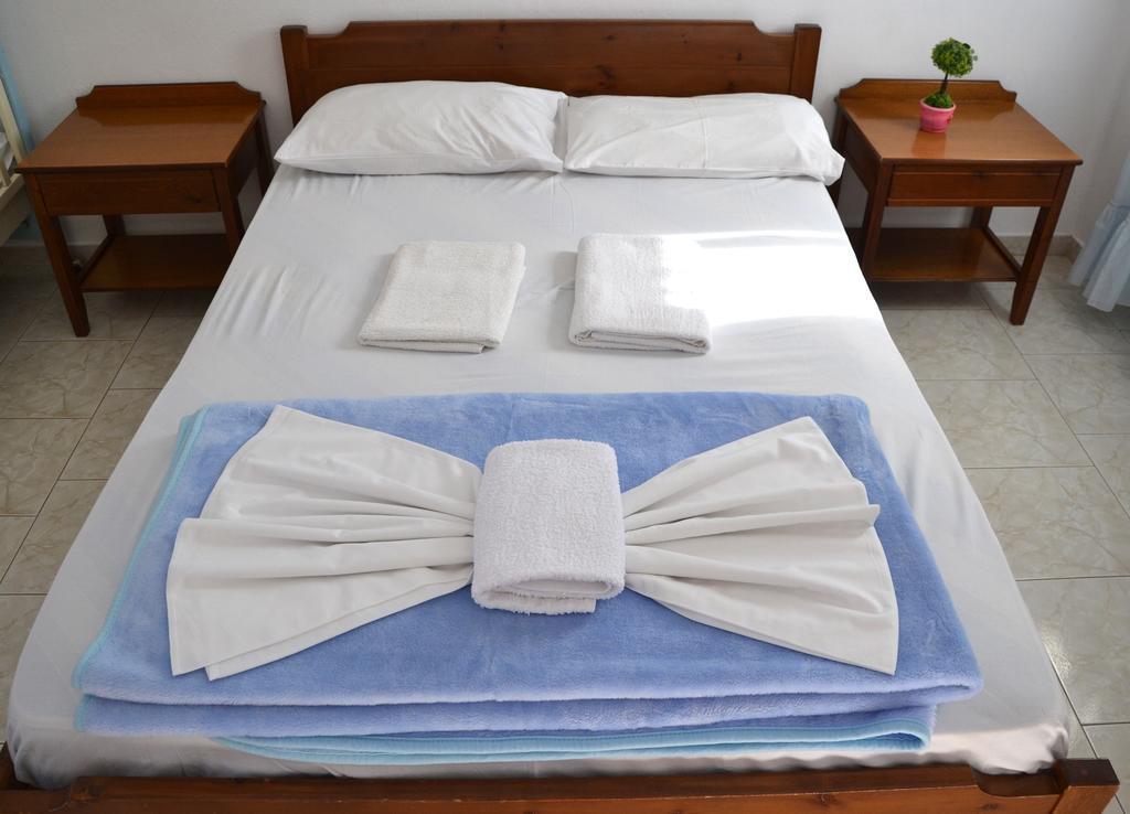 Hotel Orthi Ammos Frangokastello Esterno foto